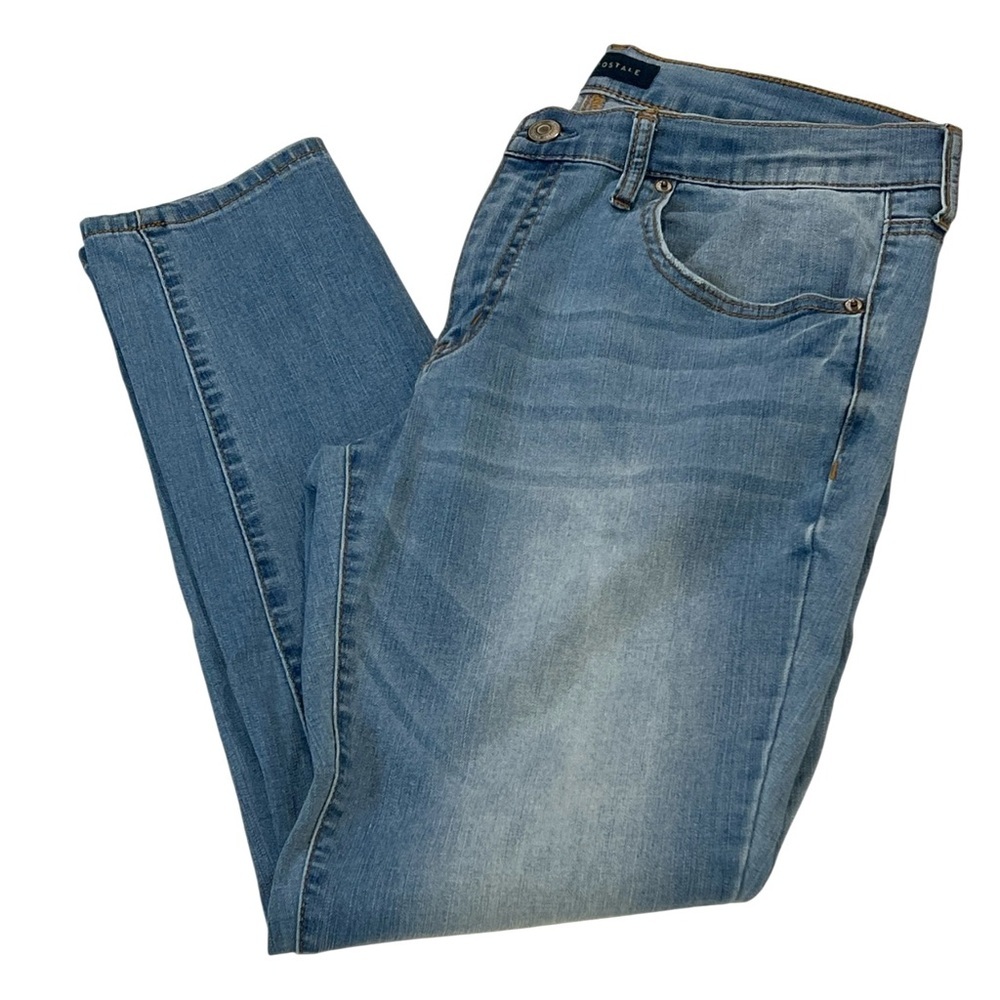 Aeropostale Stretch Women’s Jeans, Light Blue Wash, Size 14R